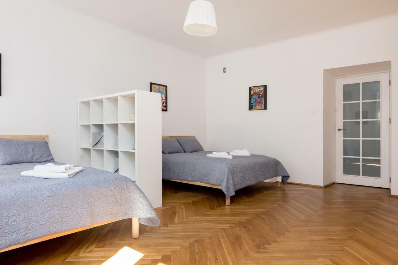 Royal Route Apartment For 10 People 바르샤바 외부 사진
