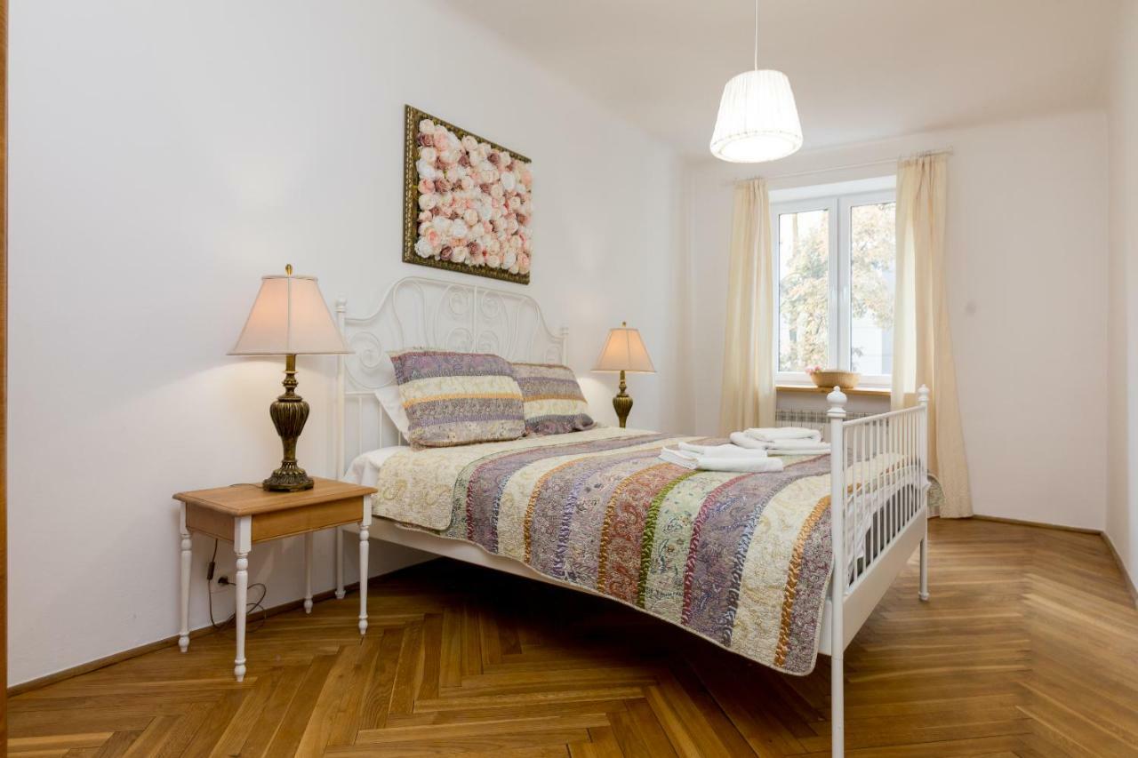 Royal Route Apartment For 10 People 바르샤바 외부 사진
